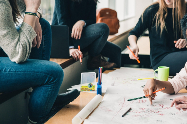 Dinámicas de innovación docente para transformar la participación en el aula y en eventos académicos
